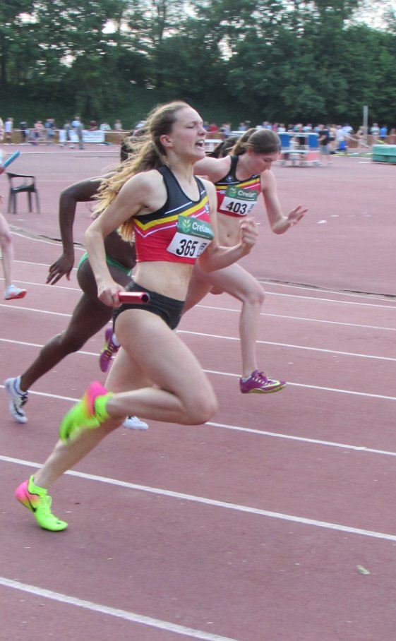 Emma – 4 x 100 m Juniors – 27.05